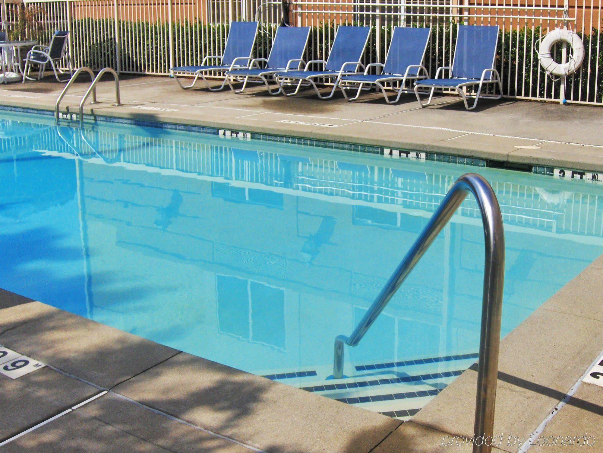 Extended Stay America Suites - Raleigh - Cary - Harrison Ave Екстериор снимка